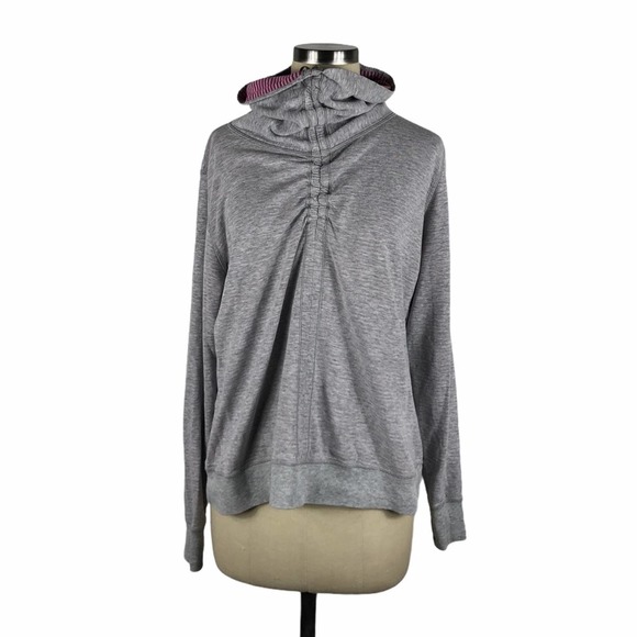 lululemon athletica Tops - LULULEMON Gray Pink In A Cinch Reversible Pullover